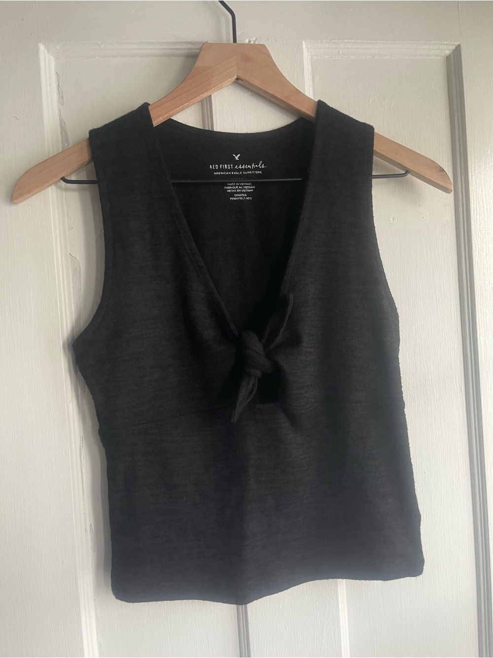 American Eagle Outfitters Black Tie-Front Knit Tank